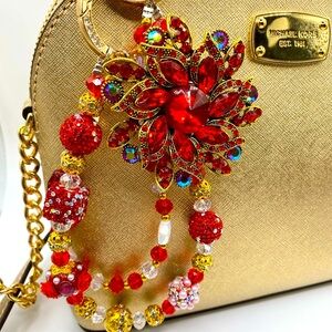 ❤️💚 Luxury Bag/Phone Chain Charm/Keychain Sparkly Floral Brooch & Crystal Beads